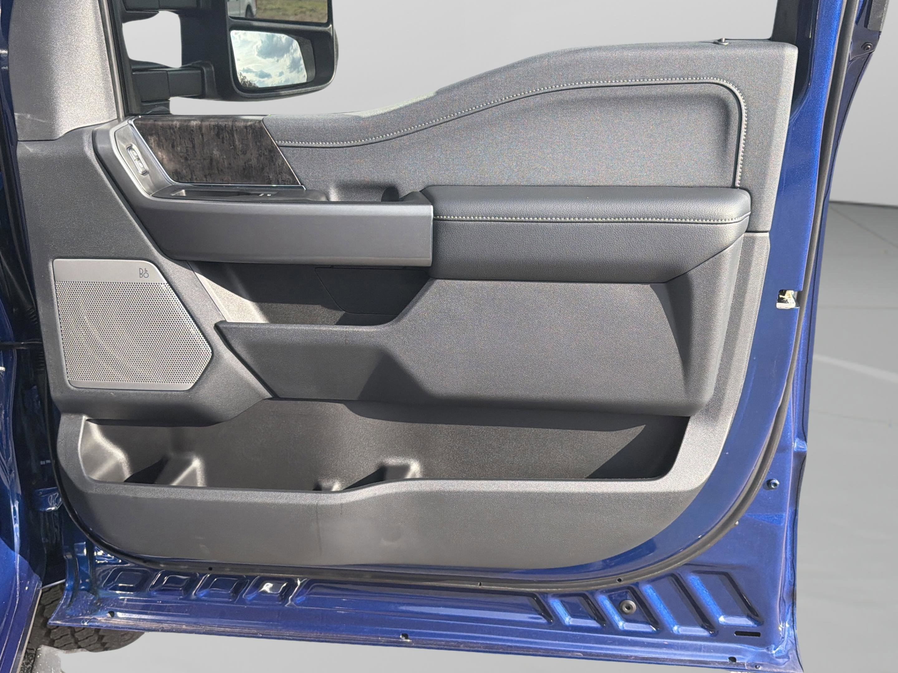 New 2026 Ford F250 Lariat w/ Chrome Package image 56