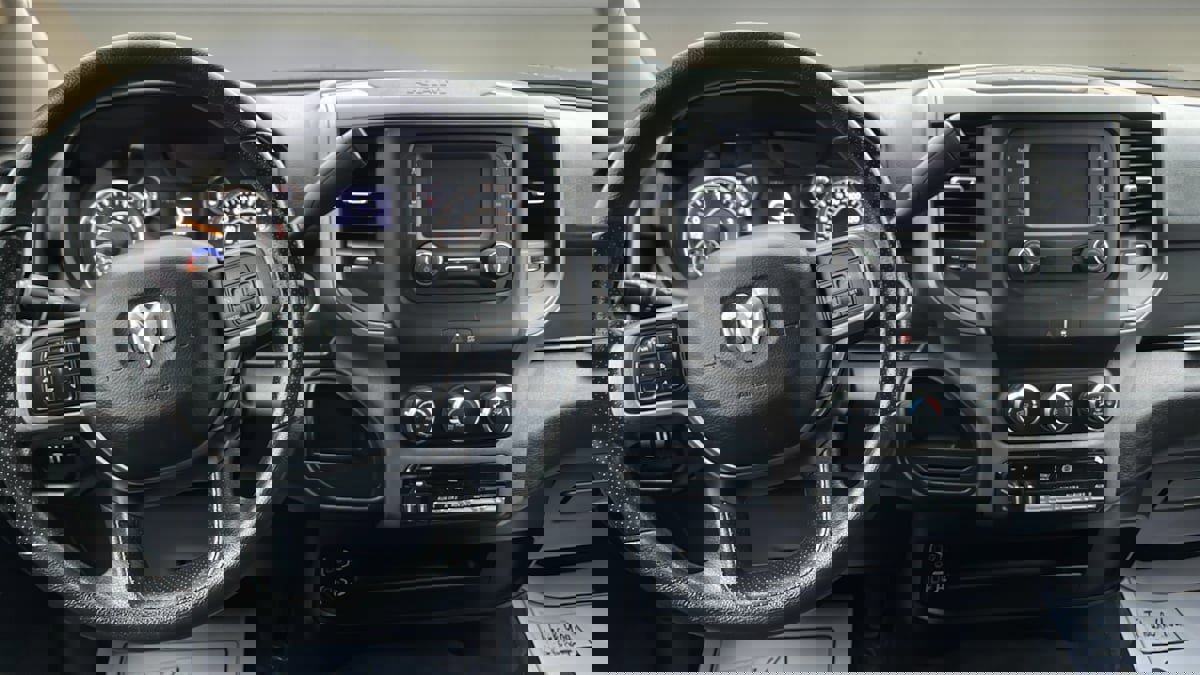 Used 2020 RAM 3500 Tradesman image 12