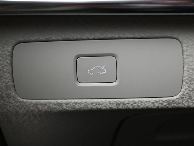 New 2026 Volvo XC90 B6 Ultra w/ Protection Package image 28