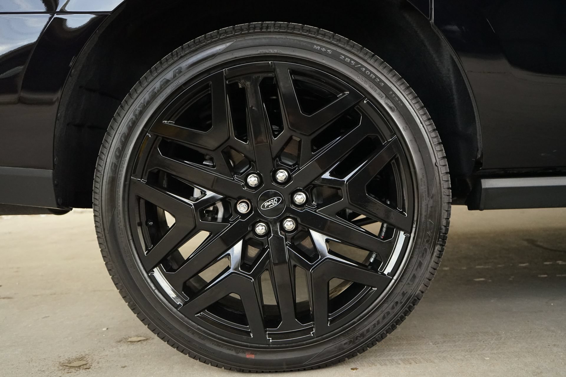 Used 2026 Ford Expedition Max Platinum w/ Stealth Performance Package AWD/4WD image 36