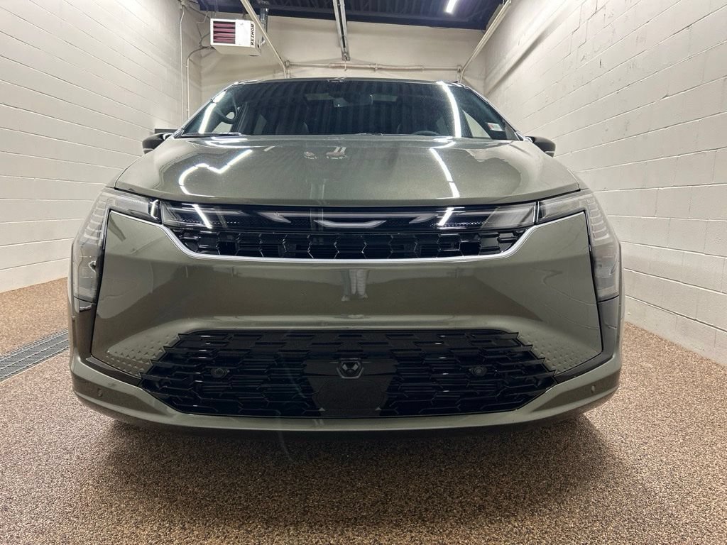 New 2027 Chrysler Pacifica Limited FWD image 6