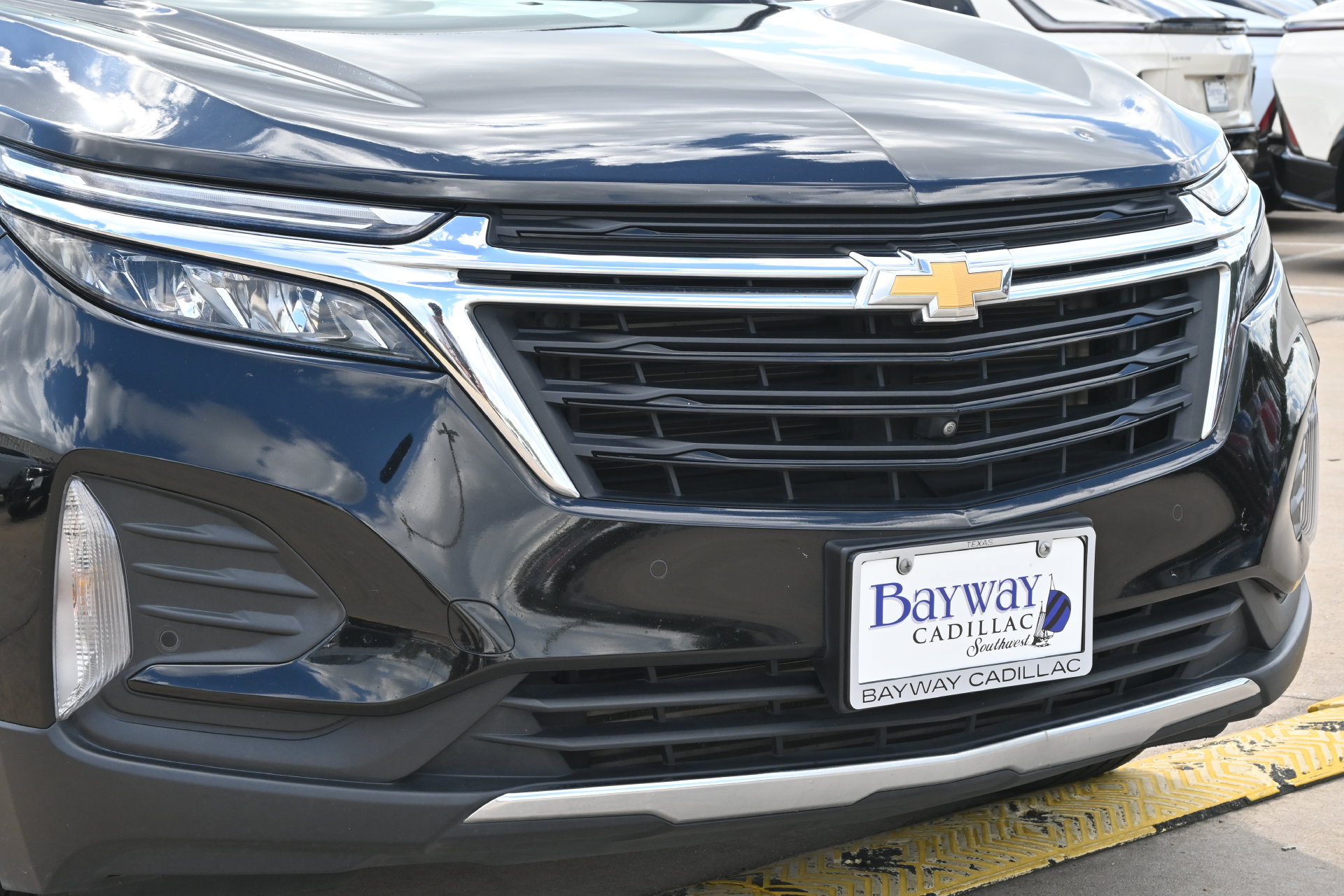 Used 2024 Chevrolet Equinox LT FWD image 27