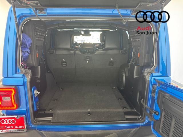 Used 2022 Jeep Wrangler Unlimited Rubicon w/ Trailer Tow Package image 12