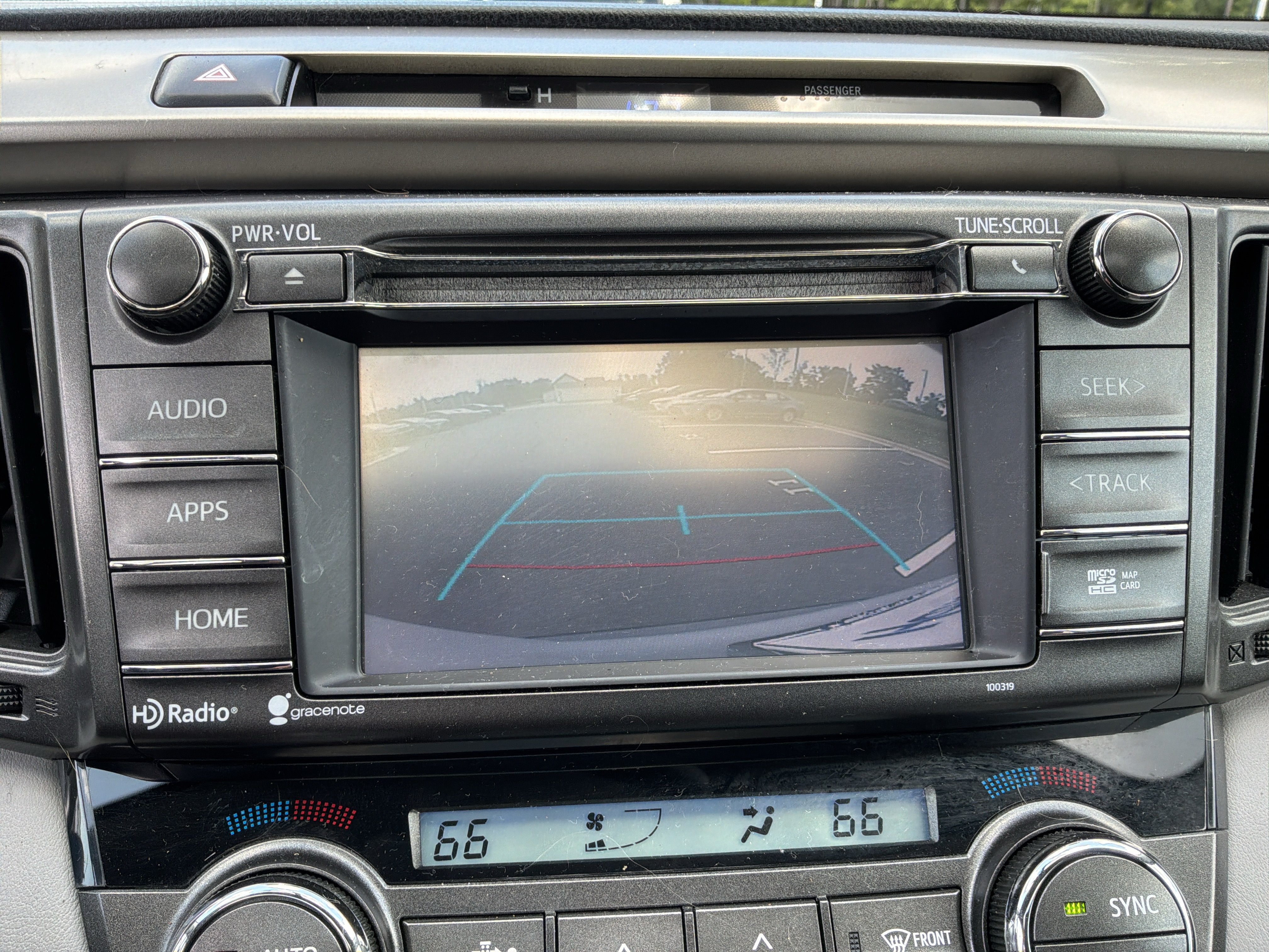 Used 2015 Toyota RAV4 XLE FWD image 25