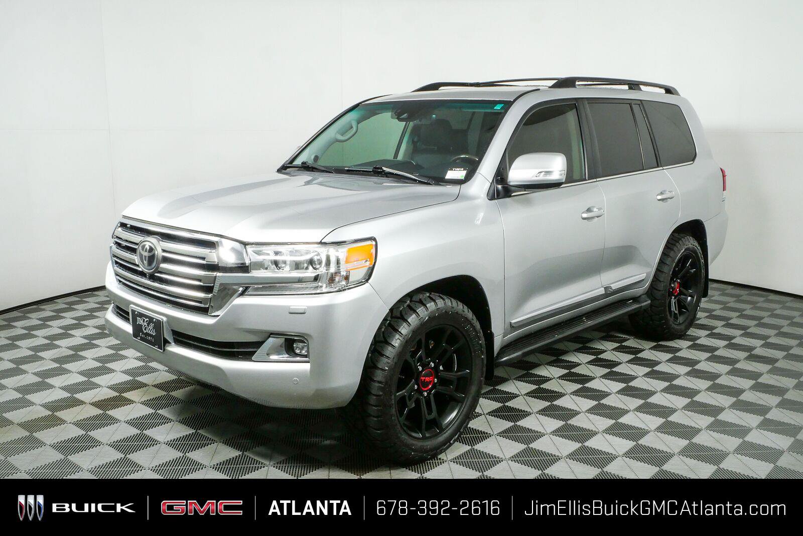 Used 2017 Toyota Land Cruiser AWD/4WD image 27