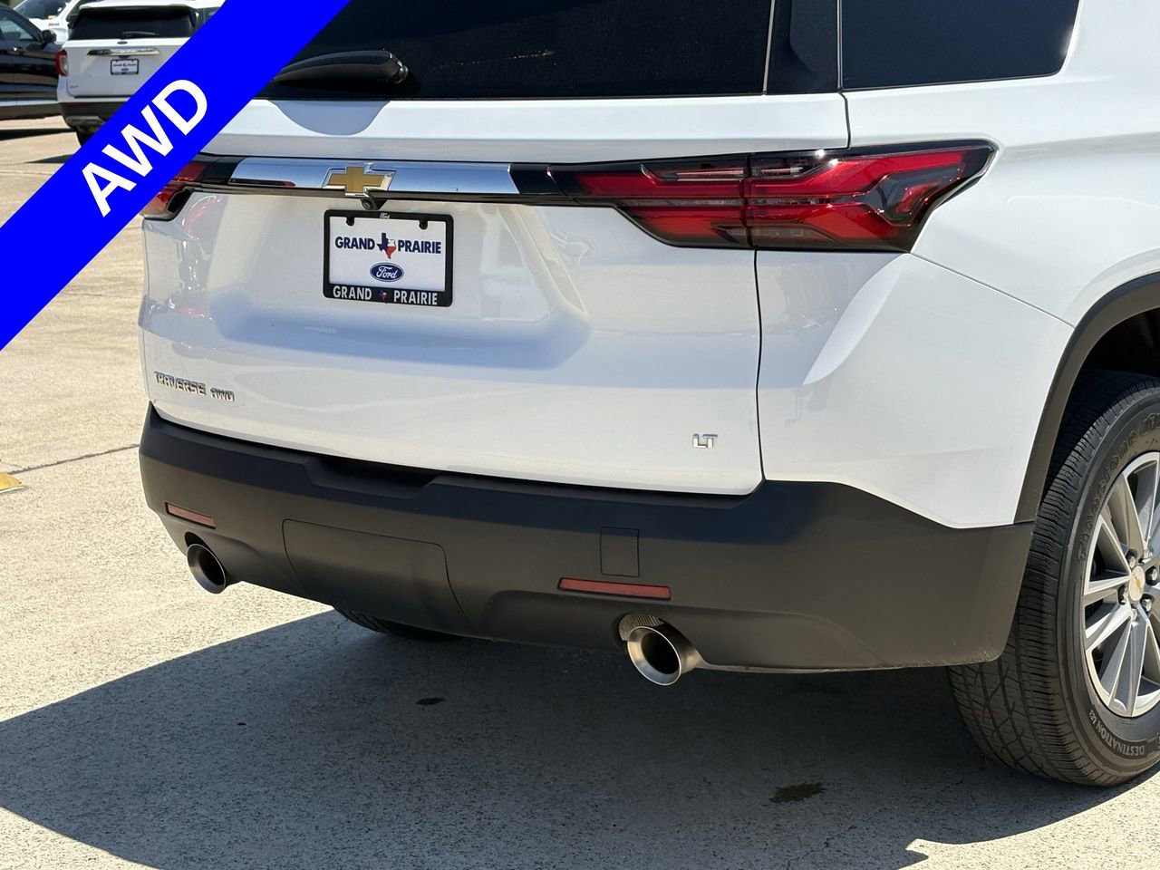Used 2023 Chevrolet Traverse LT w/ LPO, Floor Liner Package AWD/4WD image 8