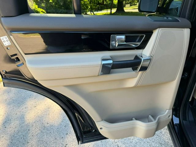 Used 2013 Land Rover LR4 HSE AWD/4WD image 25