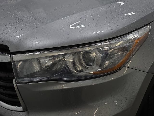 Used 2015 Toyota Highlander Limited image 30