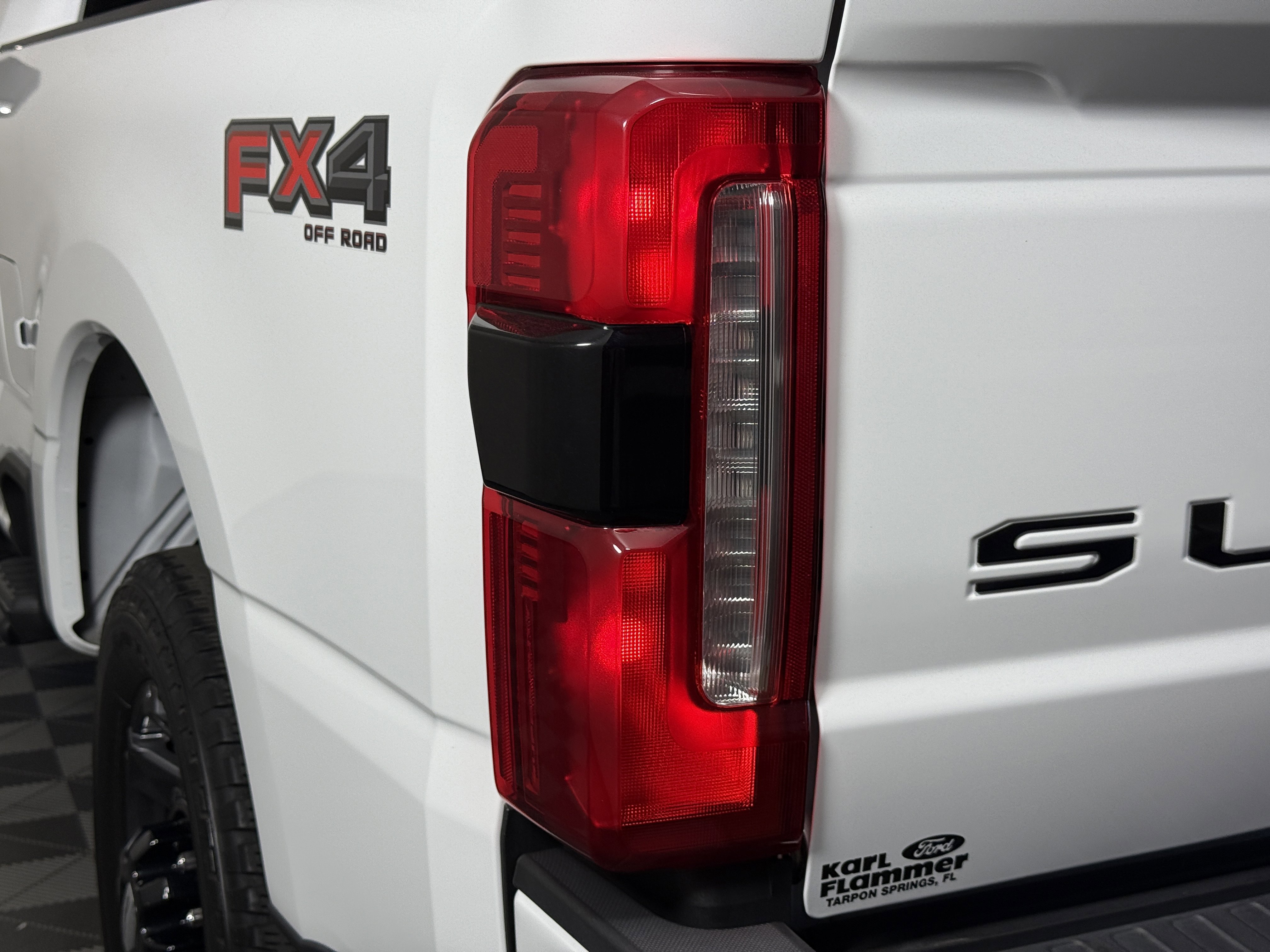 Certified 2023 Ford F250 XL w/ STX Appearance Package AWD/4WD image 8