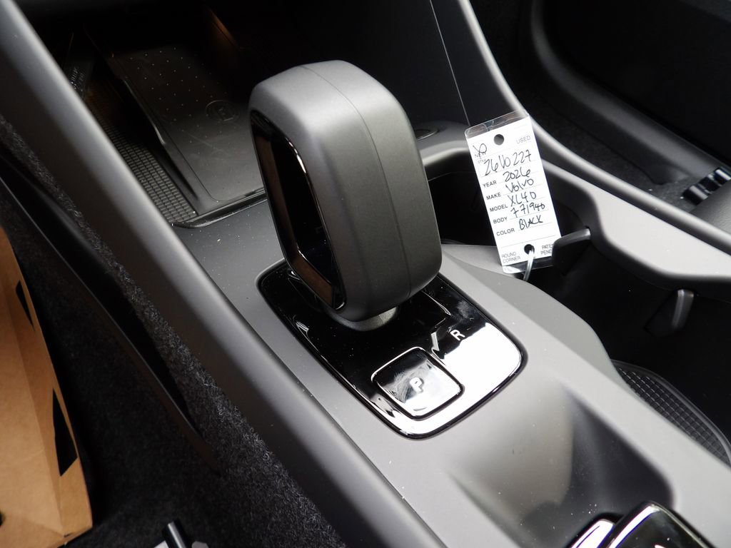 New 2026 Volvo XC40 B5 Core w/ Climate Package AWD/4WD image 22