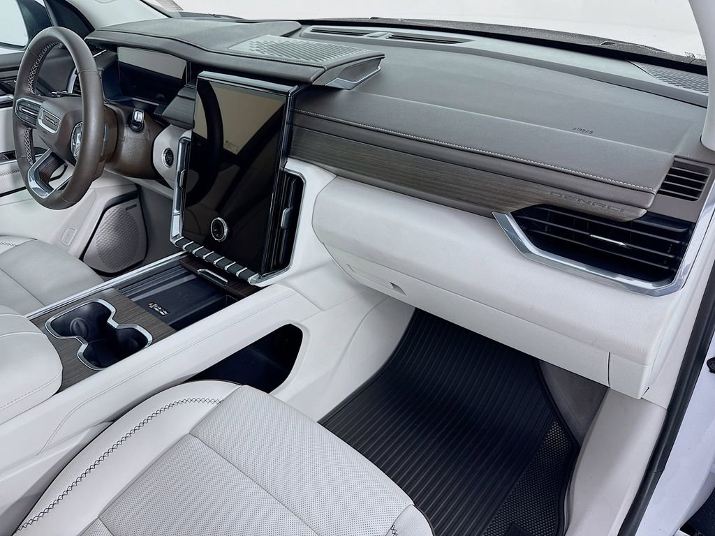 Used 2024 GMC Acadia Denali image 31