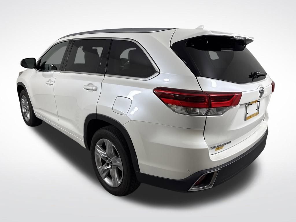 Used 2017 Toyota Highlander Limited image 5