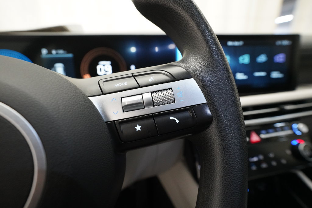 Used 2025 Hyundai Tucson SEL AWD/4WD image 19