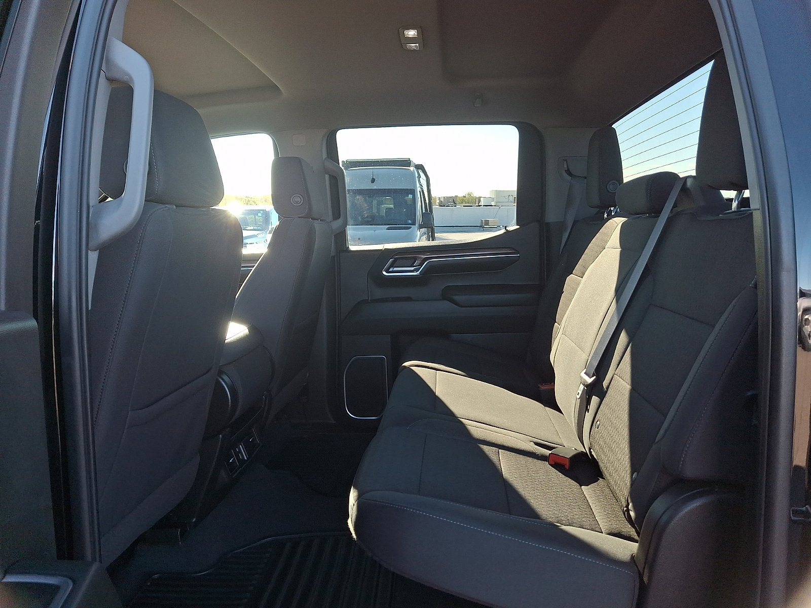 Used 2022 Chevrolet Silverado 1500 LT AWD/4WD image 10