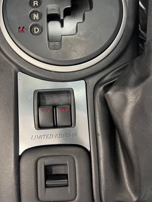 Used 2011 MAZDA MX-5 Miata Sport image 23