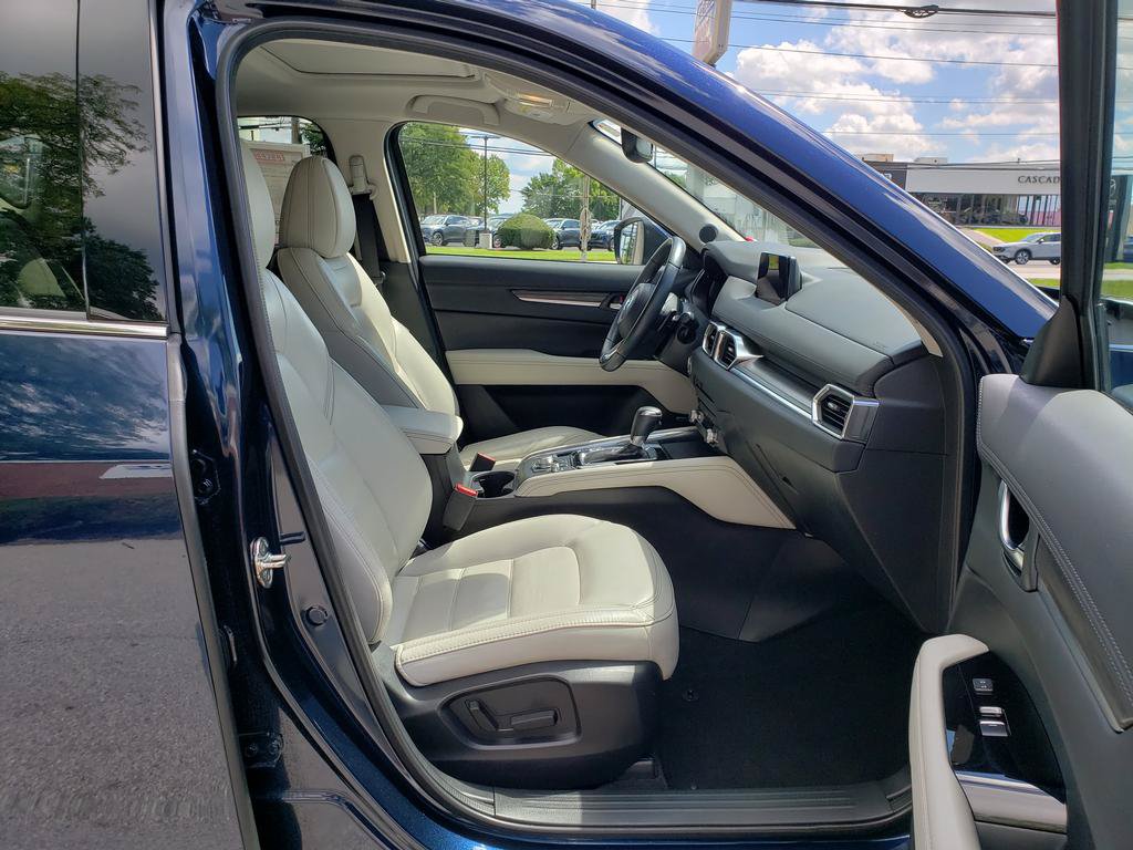 Used 2020 MAZDA CX-5 Grand Touring w/ GT Premium Package AWD/4WD image 17