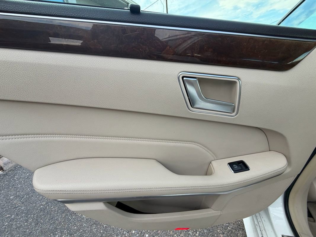 Used 2016 Mercedes-Benz E 350 4MATIC Wagon w/ Premium Package image 13
