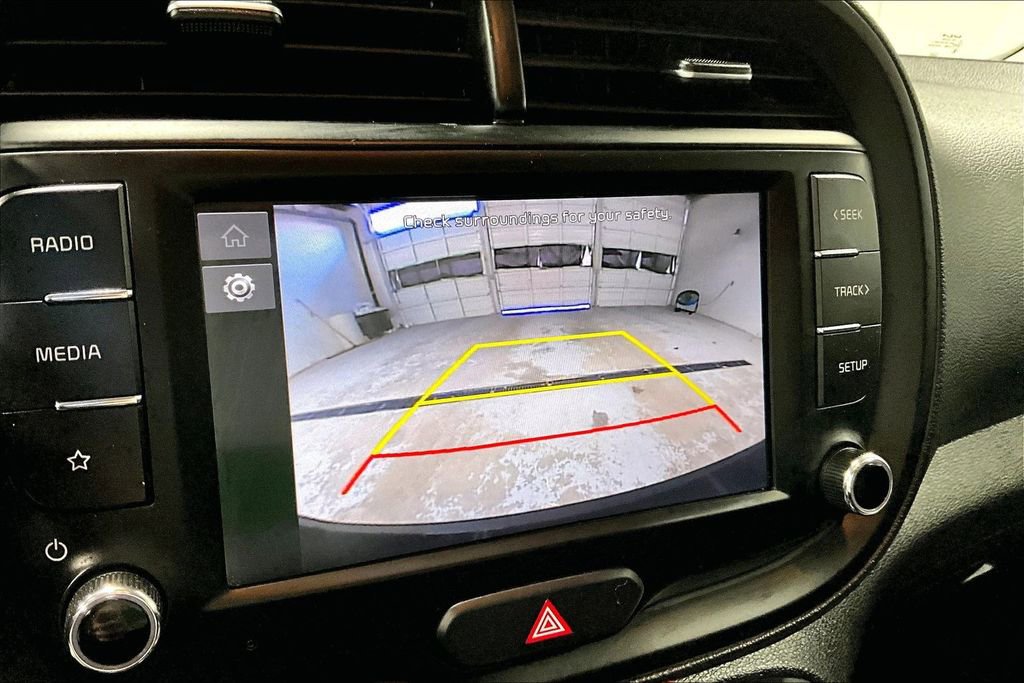 Used 2025 Kia Soul LX image 29