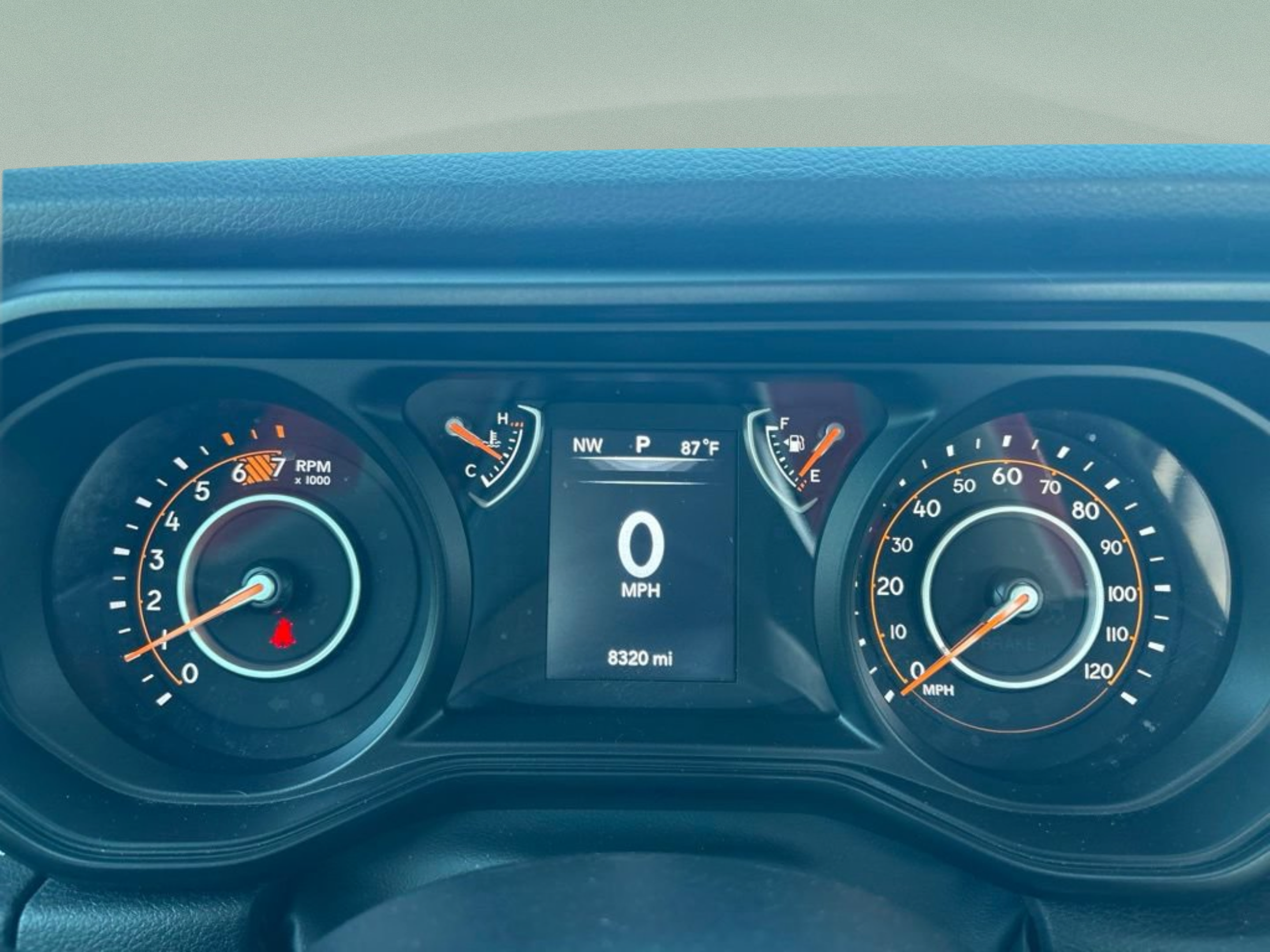 Used 2025 Jeep Wrangler Sport AWD/4WD image 13