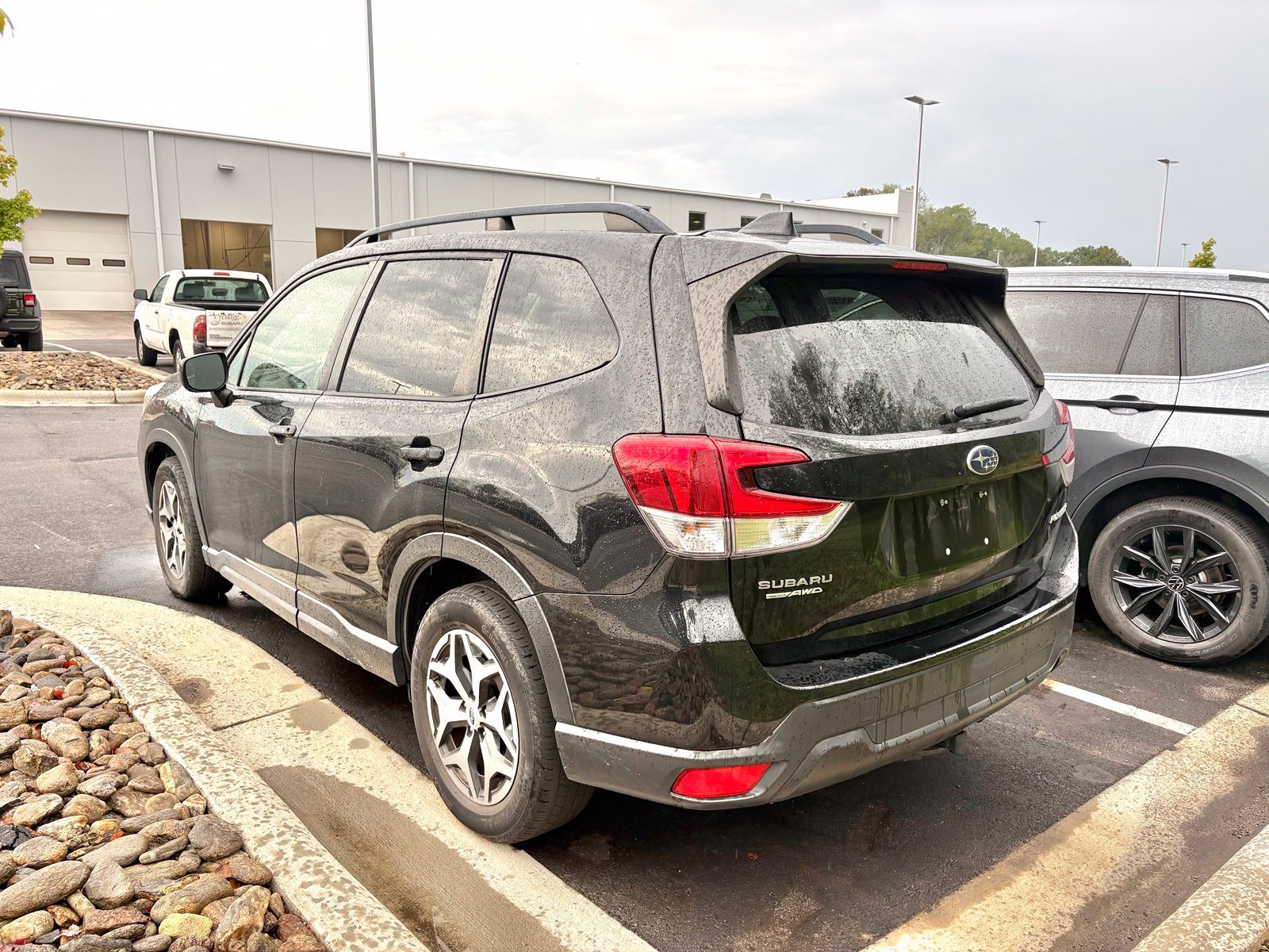 Used 2020 Subaru Forester Premium AWD/4WD image 4