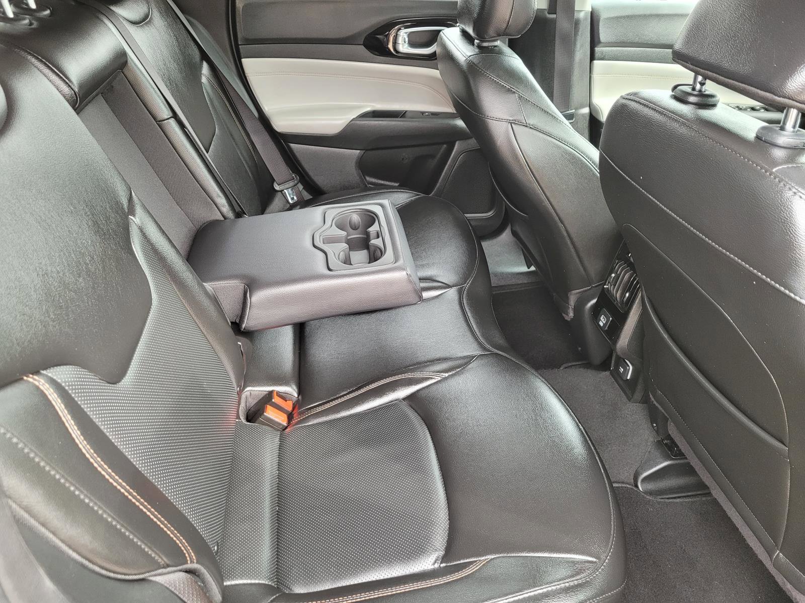 Used 2022 Jeep Compass Limited AWD/4WD image 12