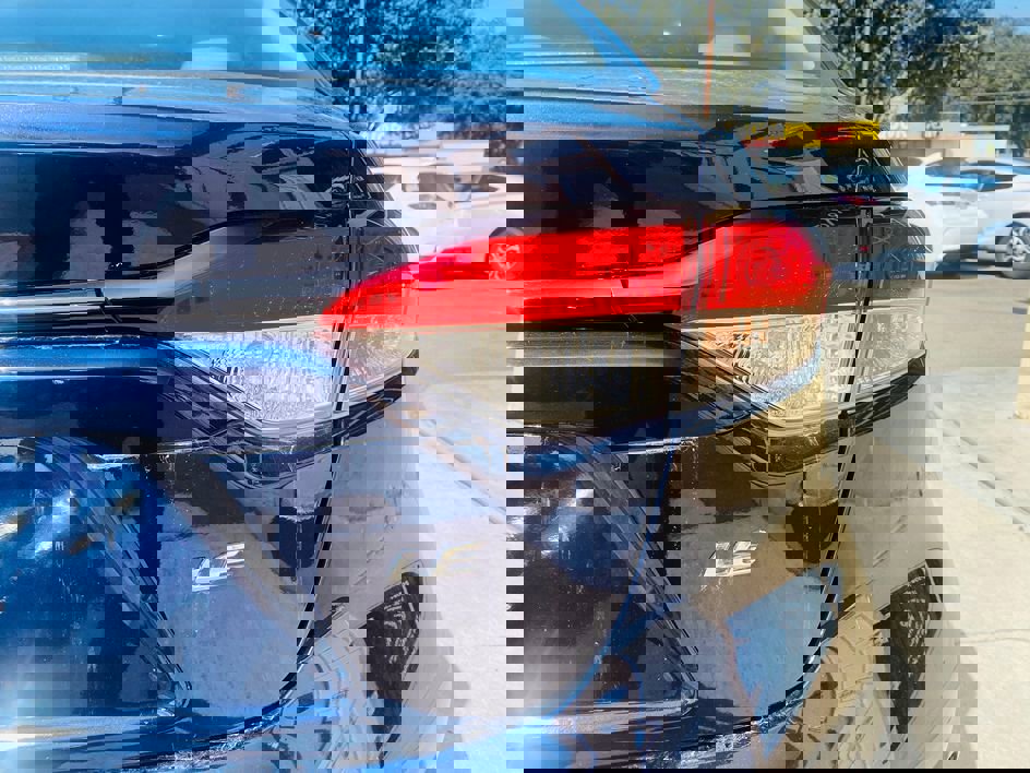 Used 2020 Toyota Corolla SE w/ Carpet Mat Package (TMS) FWD image 32