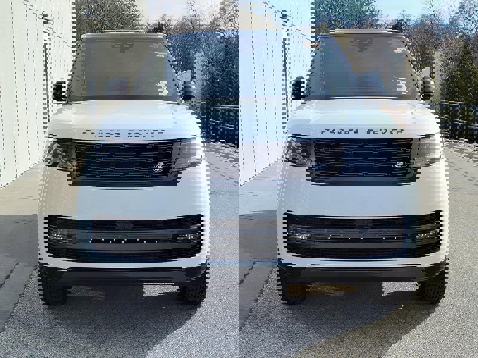 New 2026 Land Rover Range Rover SE image 2