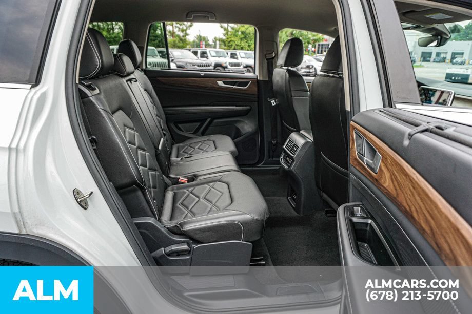 Used 2025 Volkswagen Atlas SE FWD image 23
