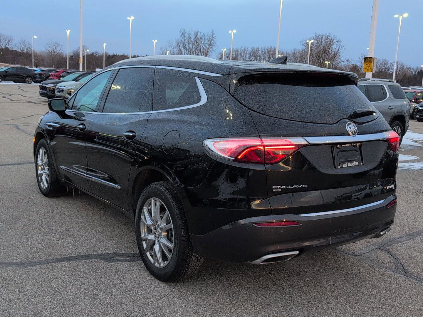 Used 2024 Buick Enclave Essence w/ Experience Buick Package image 3