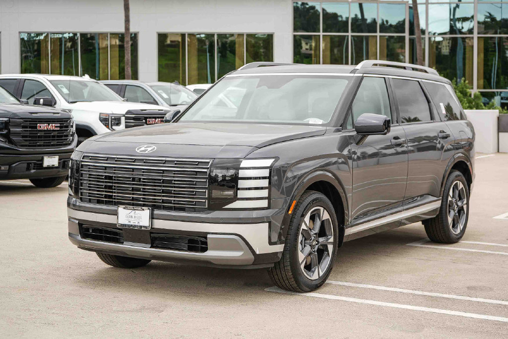 New 2026 Hyundai Palisade Limited FWD image 3