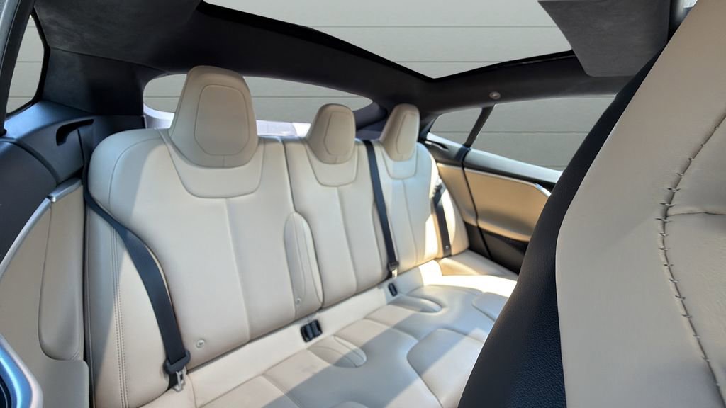 Used 2016 Tesla Model S 90D AWD/4WD image 27