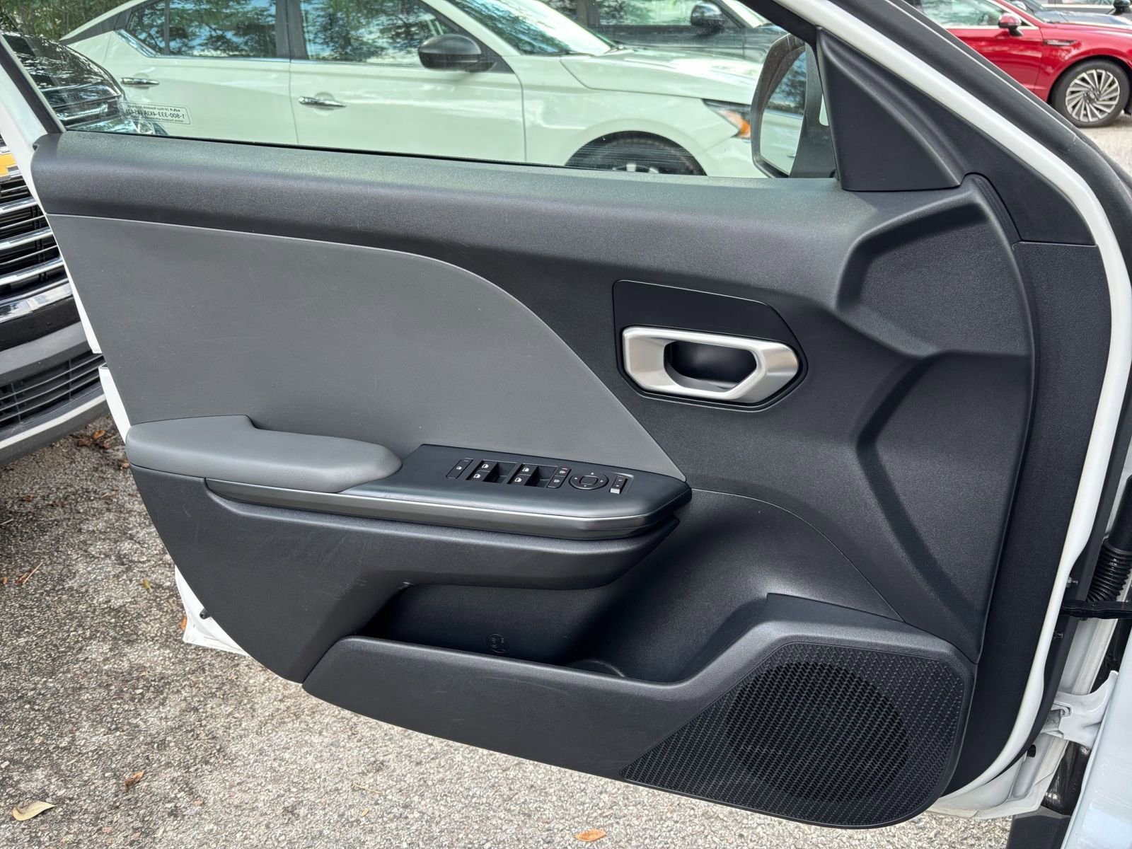 Used 2025 Kia K4 FWD image 18