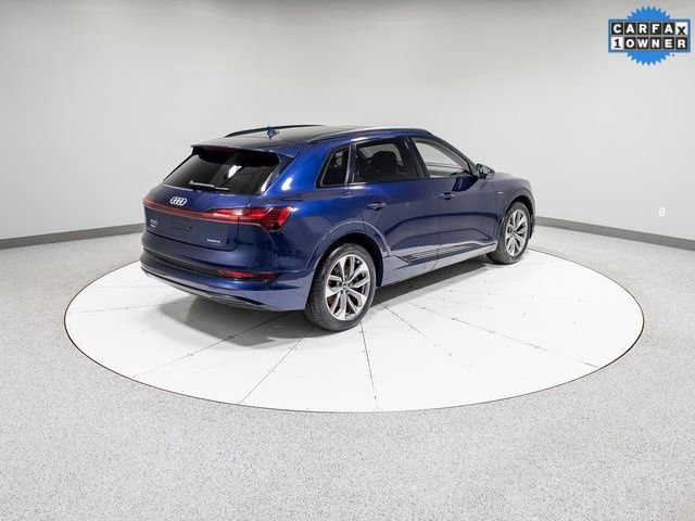 Used 2021 Audi e-tron Premium Plus w/ Premium Plus Package image 32