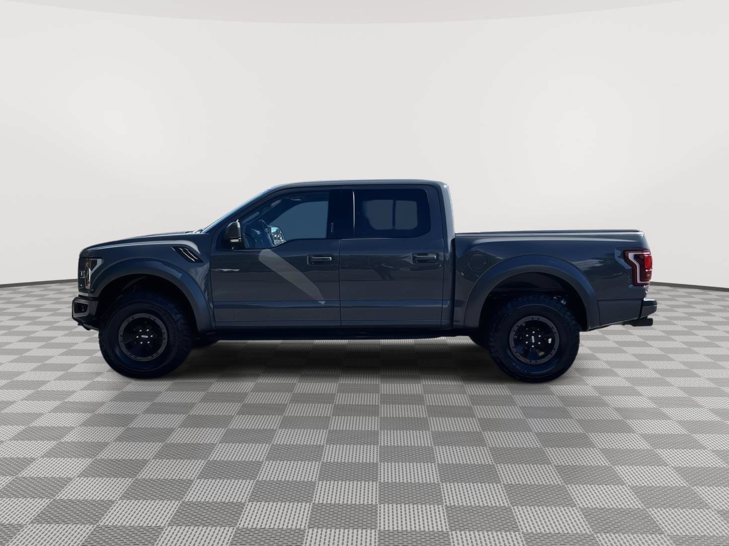 Used 2018 Ford F150 Raptor w/ Equipment Group 802A Luxury AWD/4WD image 8