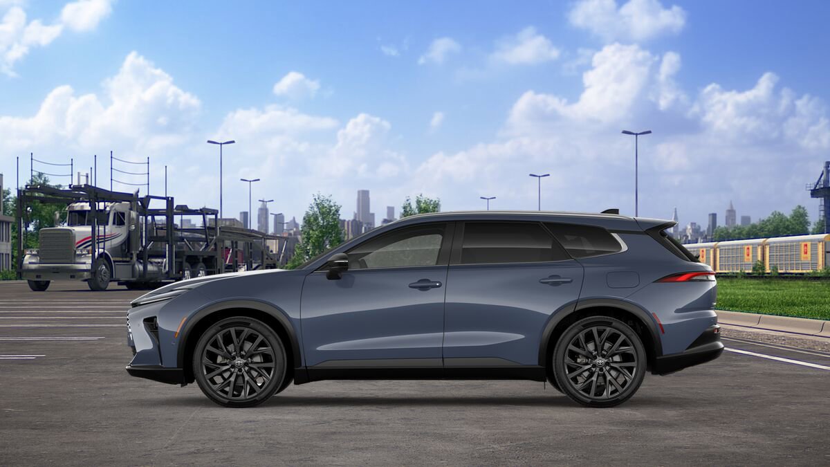 New 2026 Toyota Crown Signia AWD/4WD image 4