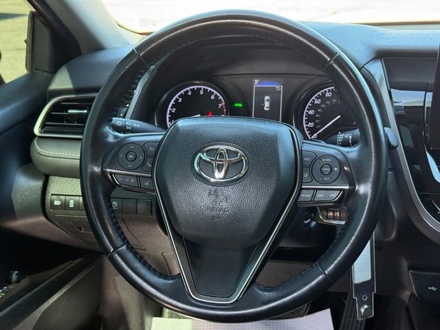 Used 2021 Toyota Camry SE w/ Blackout Package (TMS) FWD image 12