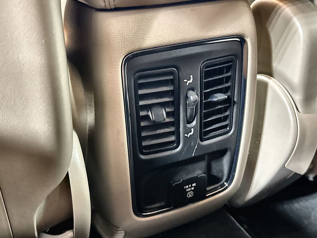Used 2022 Jeep Grand Cherokee Laredo E w/ Security & Convenience Group AWD/4WD image 28