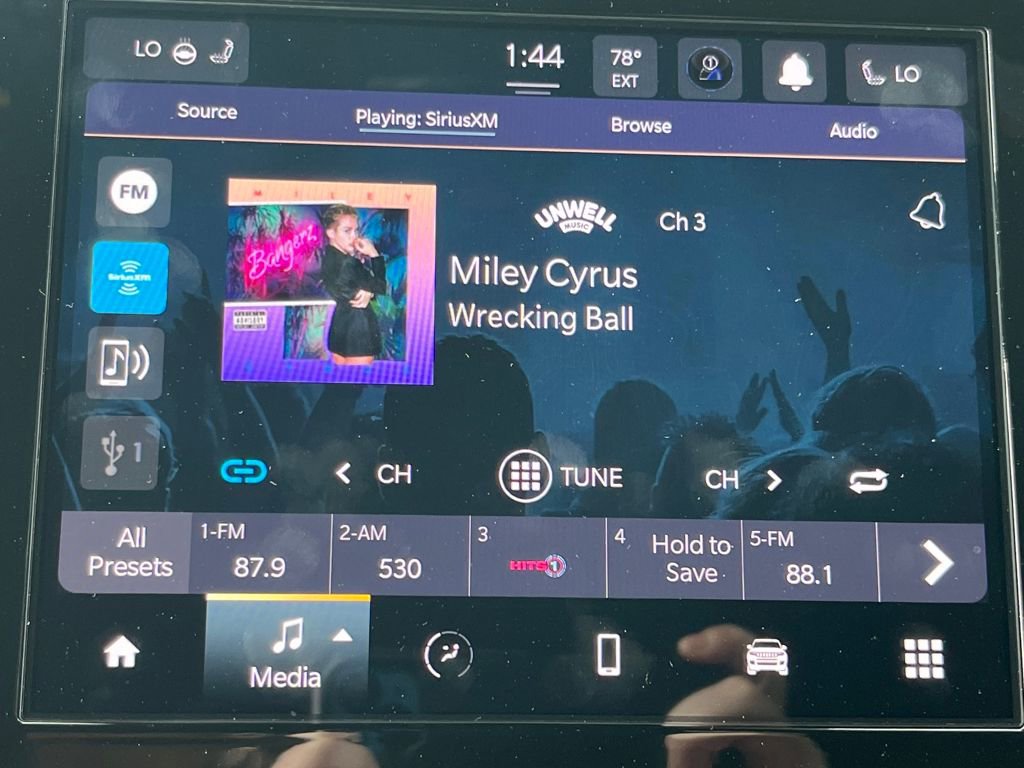 New 2025 Jeep Grand Cherokee 4WD image 7