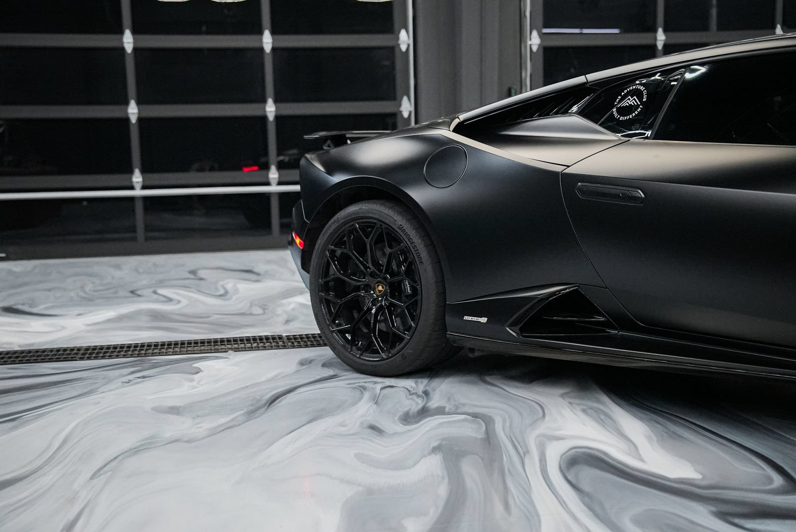 Used 2023 Lamborghini Huracan Tecnica RWD image 6