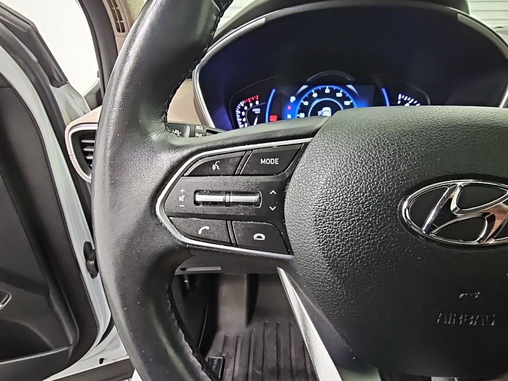 Used 2020 Hyundai Santa Fe Limited image 25
