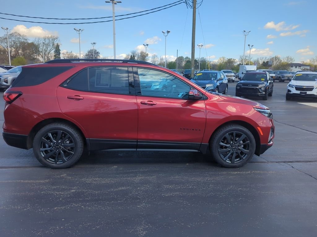 Certified 2024 Chevrolet Equinox RS FWD image 11