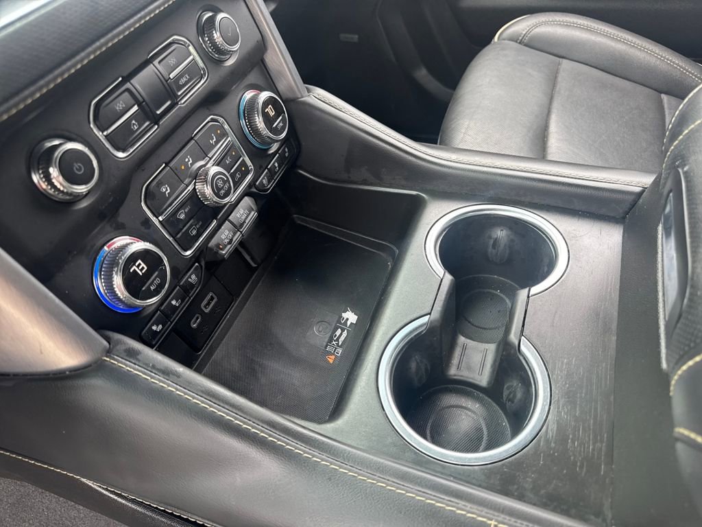 Used 2022 GMC Yukon SLT w/ SLT Luxury Package image 19