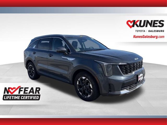 Used 2024 Kia Sorento S FWD image 1