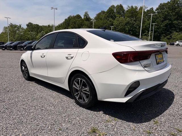 Used 2022 Kia Forte LXS FWD image 5