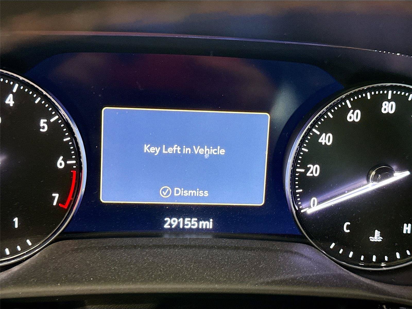 Used 2023 Buick Envision Avenir AWD/4WD image 3