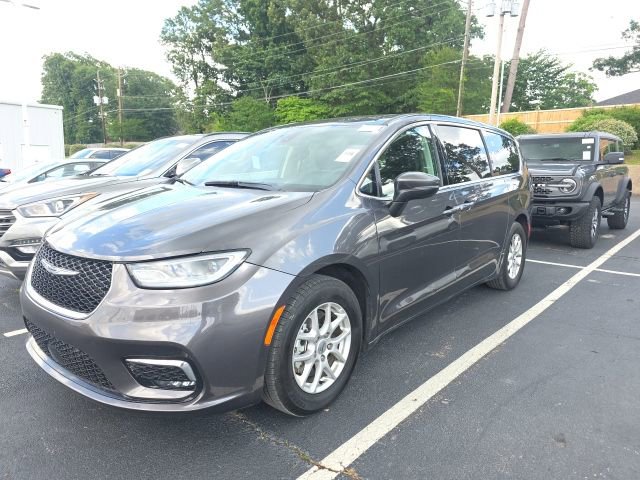 Used 2023 Chrysler Pacifica Touring-L FWD video 1