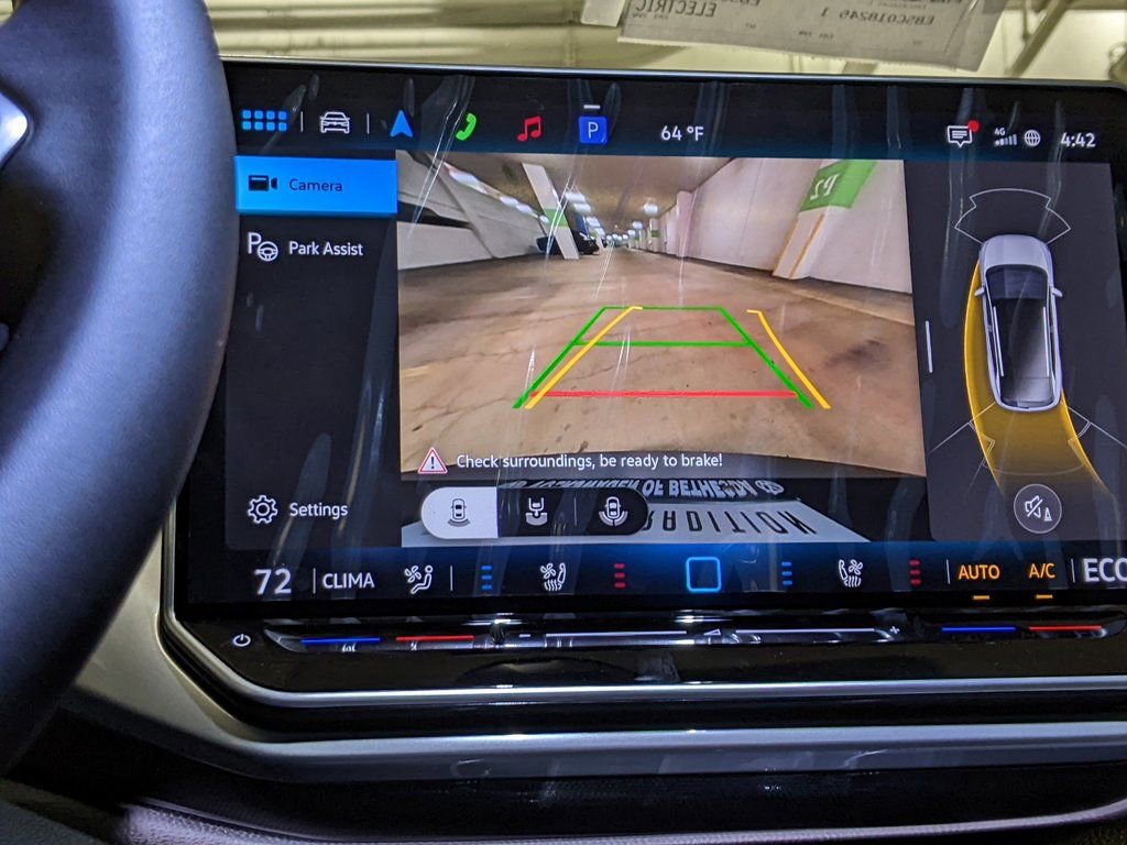 New 2025 Volkswagen ID.4 Pro S image 18