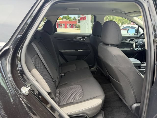 Used 2023 Kia Sportage LX FWD image 17