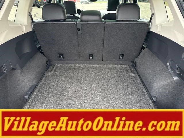 Used 2022 Volkswagen Tiguan SE w/ Panoramic Sunroof Package AWD/4WD image 37