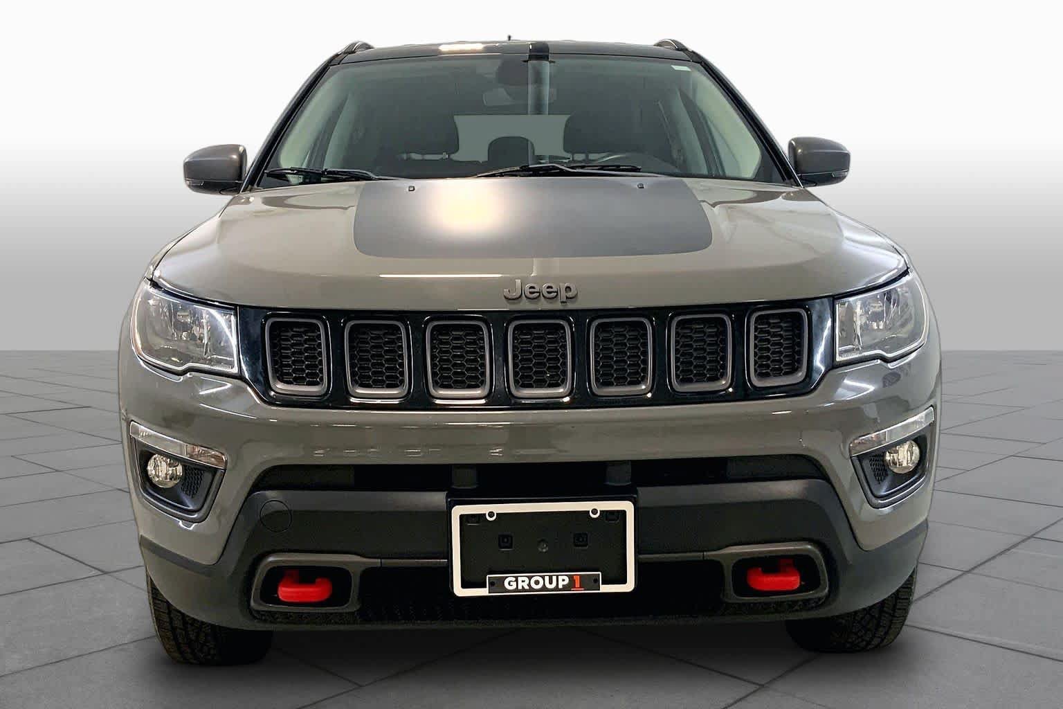 Used 2019 Jeep Compass Trailhawk AWD/4WD image 3